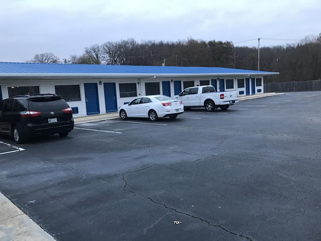 Sallisaw Inn